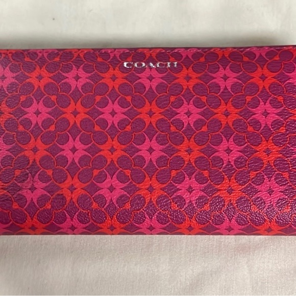 Coach Wallet - Picture 2 of 7